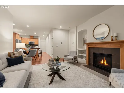 9492 NW Harvest Hill Drive Portland OR 97229