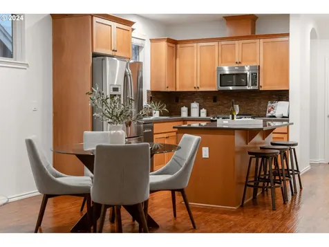 9492 NW Harvest Hill Drive Portland OR 97229