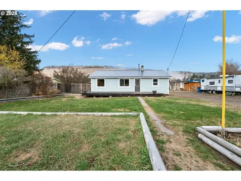 2617 SE Paulina Highway Prineville OR 97754
