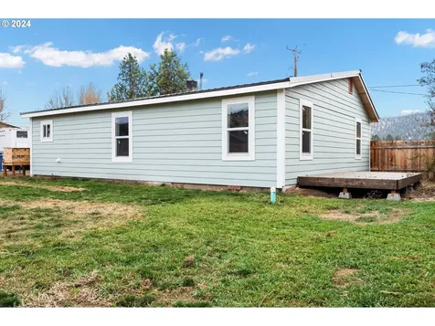 2617 SE Paulina Highway Prineville OR 97754