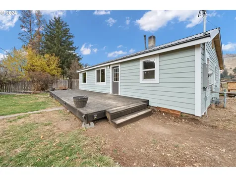 2617 SE Paulina Highway Prineville OR 97754
