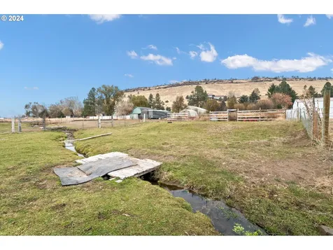 2617 SE Paulina Highway Prineville OR 97754