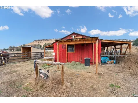 2617 SE Paulina Highway Prineville OR 97754