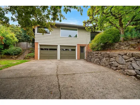 7021 SW 2nd Avenue Portland OR 97219