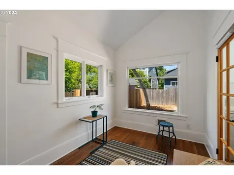 2887 Se Franklin Street Portland OR 97202