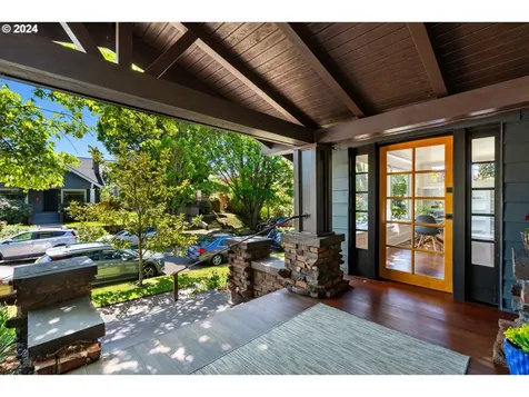 2887 Se Franklin Street Portland OR 97202