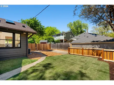 2887 Se Franklin Street Portland OR 97202