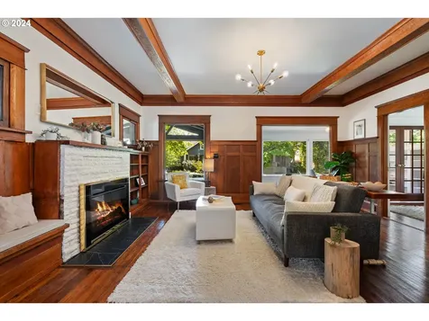 2887 Se Franklin Street Portland OR 97202