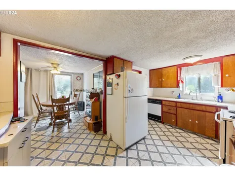 15700 Salt Creek Road Dallas OR 97338