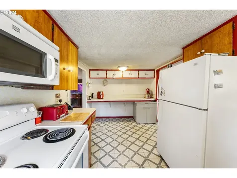 15700 Salt Creek Road Dallas OR 97338