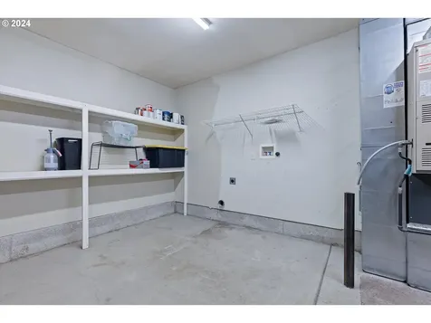 6995 2nd Street SE Turner OR 97392