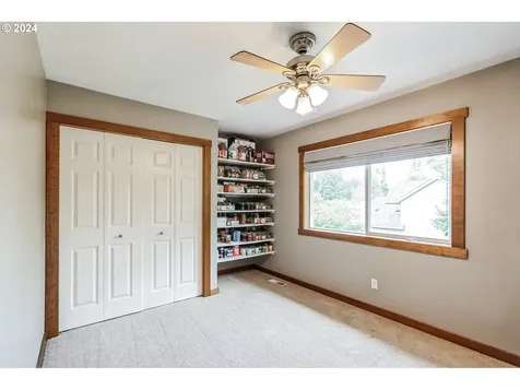 19863 Castleberry Loop Oregon City OR 97045