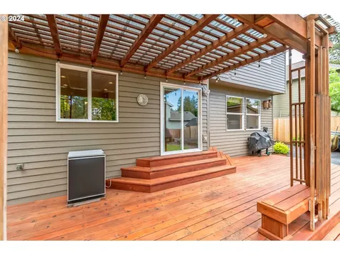 19863 Castleberry Loop Oregon City OR 97045