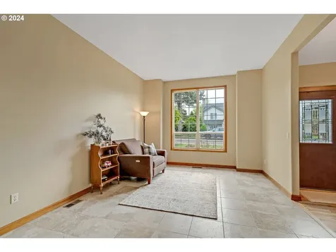 19863 Castleberry Loop Oregon City OR 97045