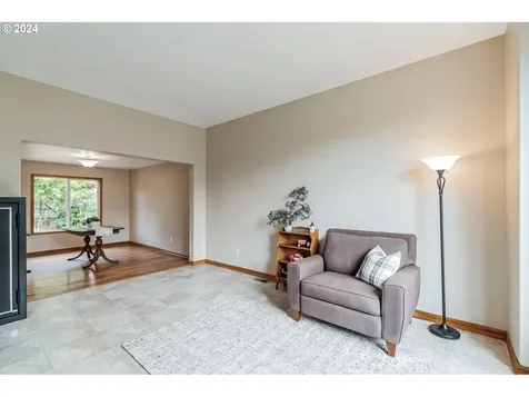 19863 Castleberry Loop Oregon City OR 97045