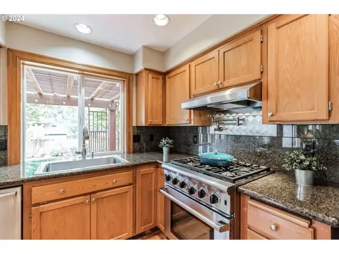 19863 Castleberry Loop Oregon City OR 97045