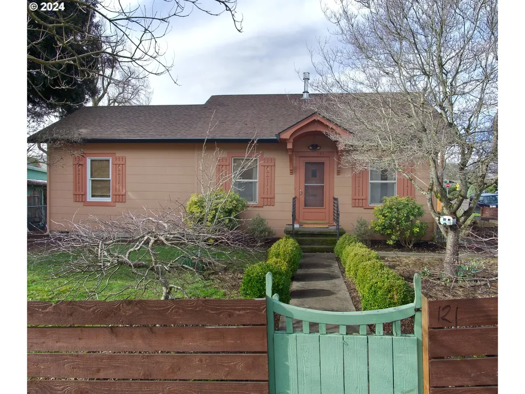 121 Center Street Oregon City OR 97045