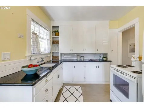 3135 Ne 25th Avenue Portland OR 97212
