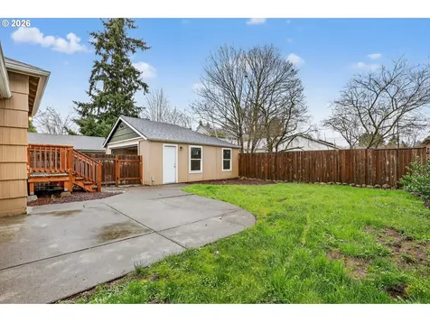 8944 N Clarendon Avenue Portland OR 97203