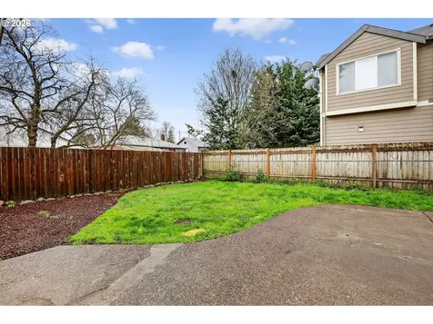 8944 N Clarendon Avenue Portland OR 97203