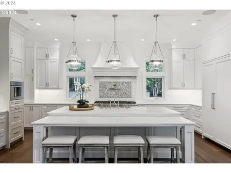13962 Knaus Road Lake Oswego OR 97034