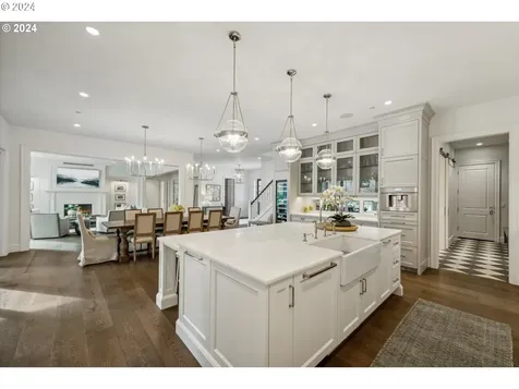 13962 Knaus Road Lake Oswego OR 97034