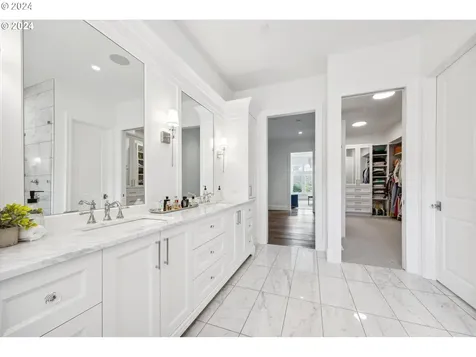 13962 Knaus Road Lake Oswego OR 97034