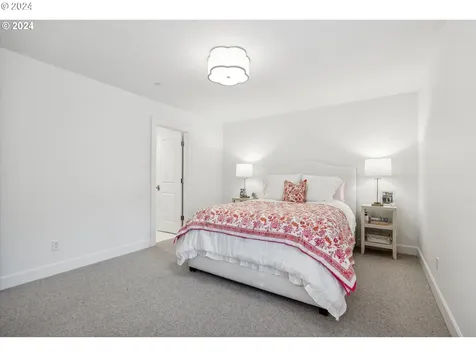 13962 Knaus Road Lake Oswego OR 97034