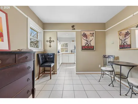2106 SE Knapp Street Portland OR 97202