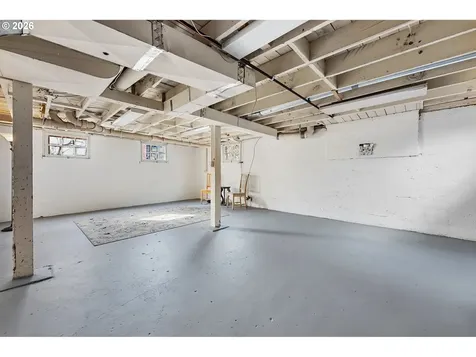 2106 SE Knapp Street Portland OR 97202