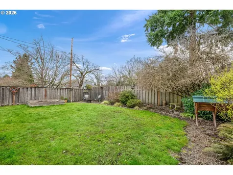 2106 SE Knapp Street Portland OR 97202
