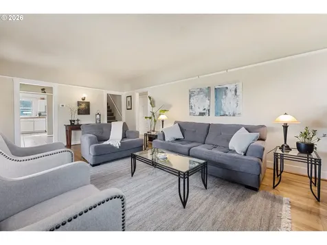 2106 SE Knapp Street Portland OR 97202