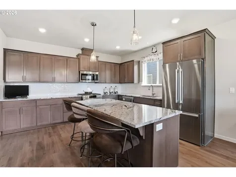 183 NE 19th Avenue Canby OR 97013