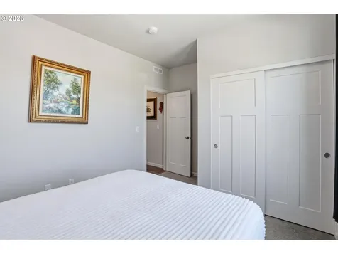 183 NE 19th Avenue Canby OR 97013