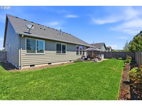 183 NE 19th Avenue Canby OR 97013