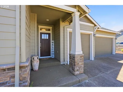 183 NE 19th Avenue Canby OR 97013