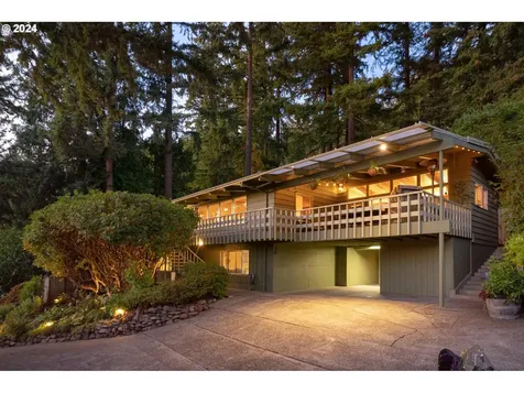 5220 SW 19th Drive Portland OR 97239