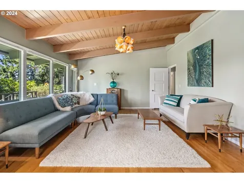 5220 SW 19th Drive Portland OR 97239