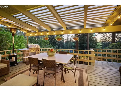 5220 SW 19th Drive Portland OR 97239