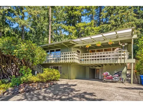 5220 SW 19th Drive Portland OR 97239