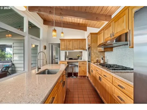 5220 SW 19th Drive Portland OR 97239