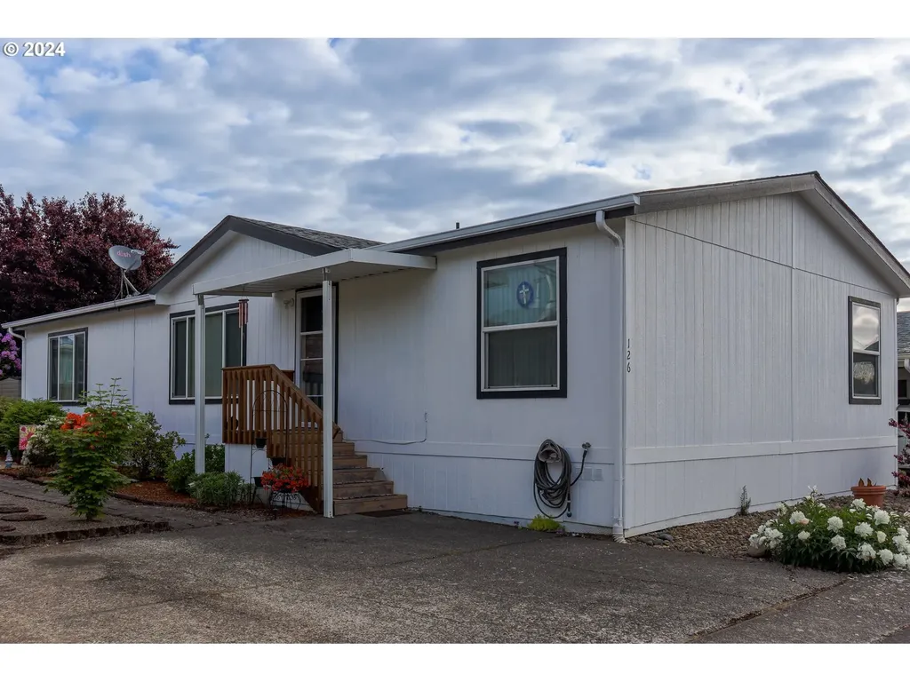 5422 Portland Road Ne Salem OR 97305