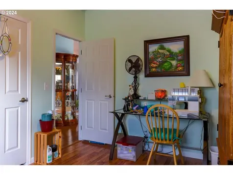 5422 Portland Road Ne Salem OR 97305