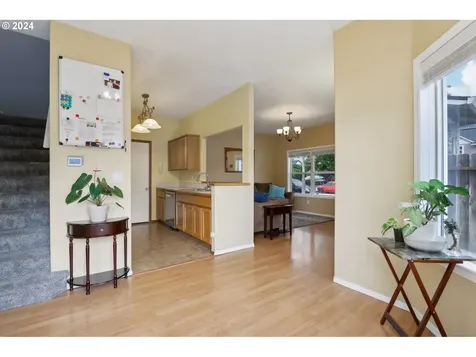 1524 E Mill Court Newberg OR 97132