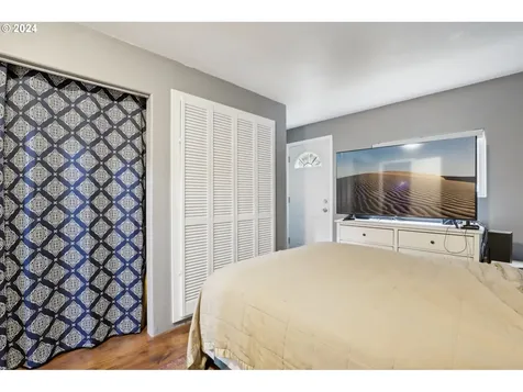 1524 E Mill Court Newberg OR 97132