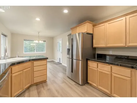 6019 Rombauer Road Eugene OR 97402