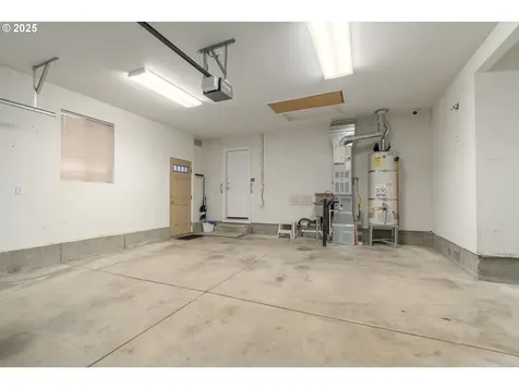 6019 Rombauer Road Eugene OR 97402