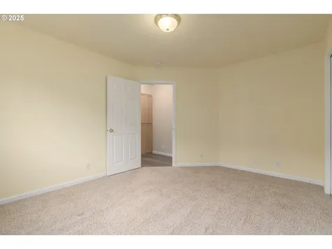 6019 Rombauer Road Eugene OR 97402