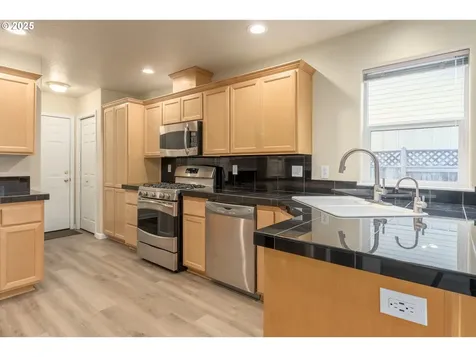 6019 Rombauer Road Eugene OR 97402