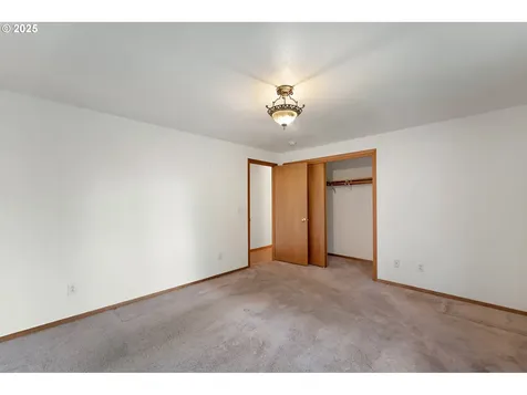 805 Willow Street Kelso WA 98626